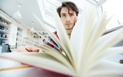 Choisir son sujet de mémoire DEC : critères et méthode pour bien démarrer